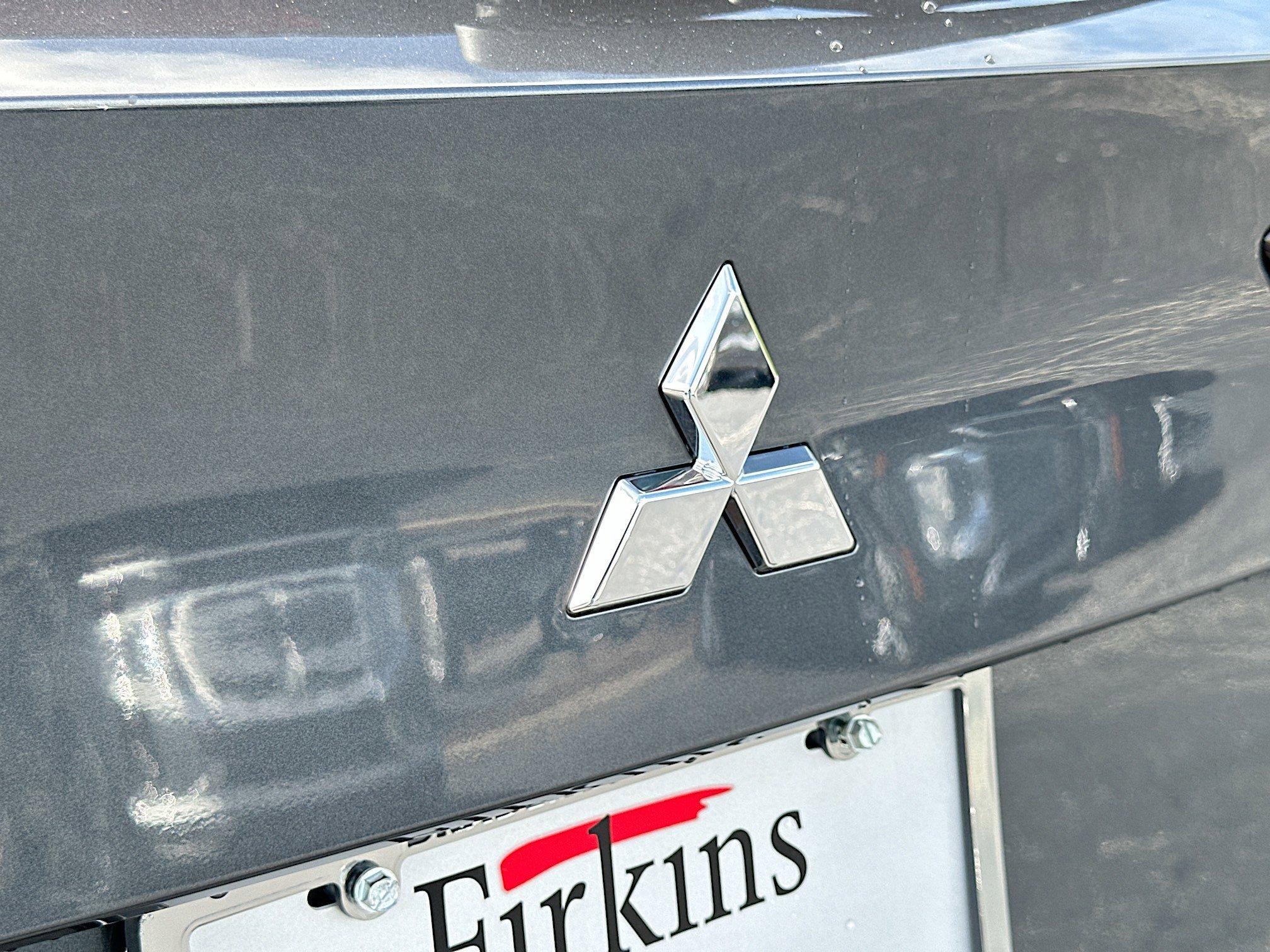 Mitsubishi Outlander Plug-In Hybrid Sel Black Edition With Navigation & 4Wd - Thumbnail 20