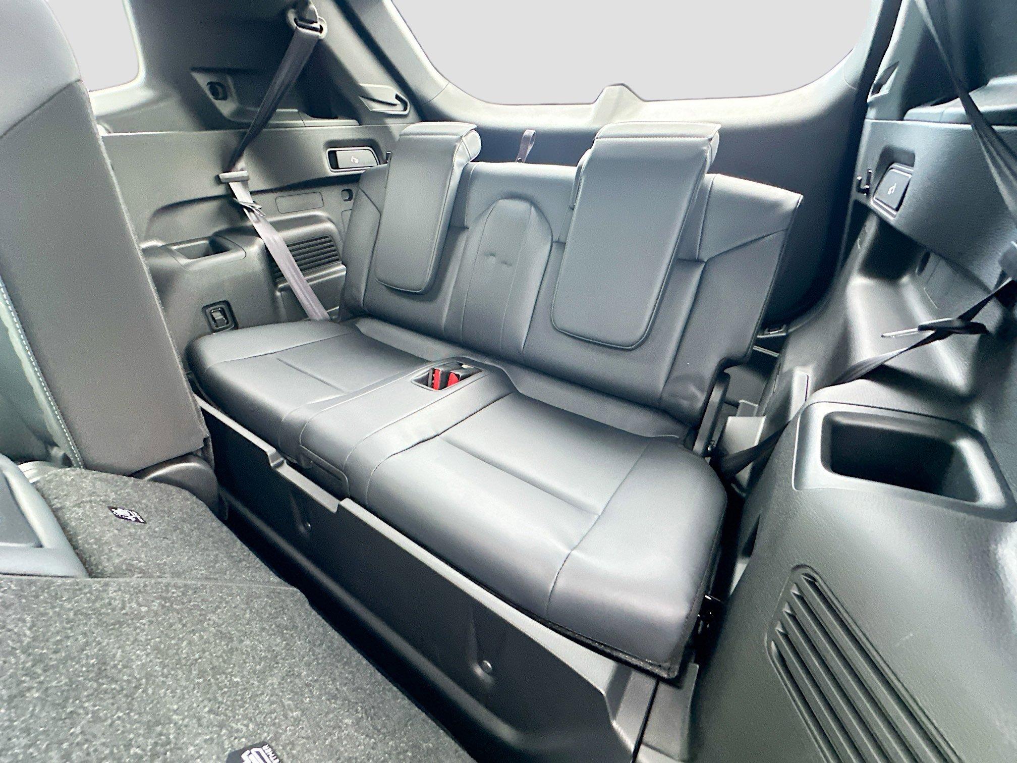 Mitsubishi Outlander Se With Navigation - Thumbnail 19