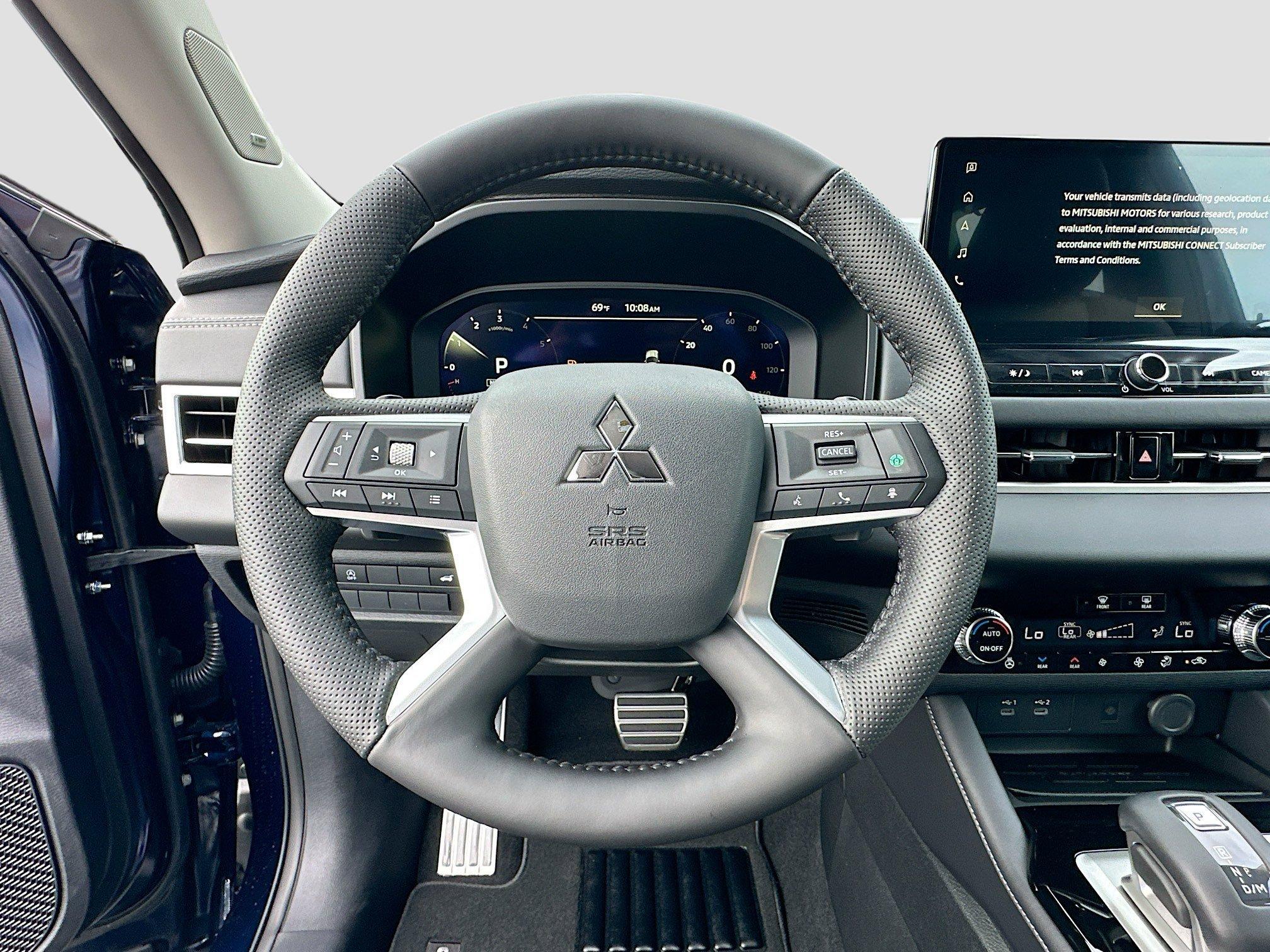 Mitsubishi Outlander Sel With Navigation - Thumbnail 8