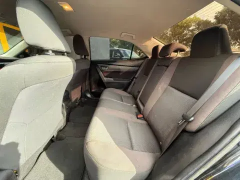 Toyota Corolla Le Sedan 4D - Thumbnail 6