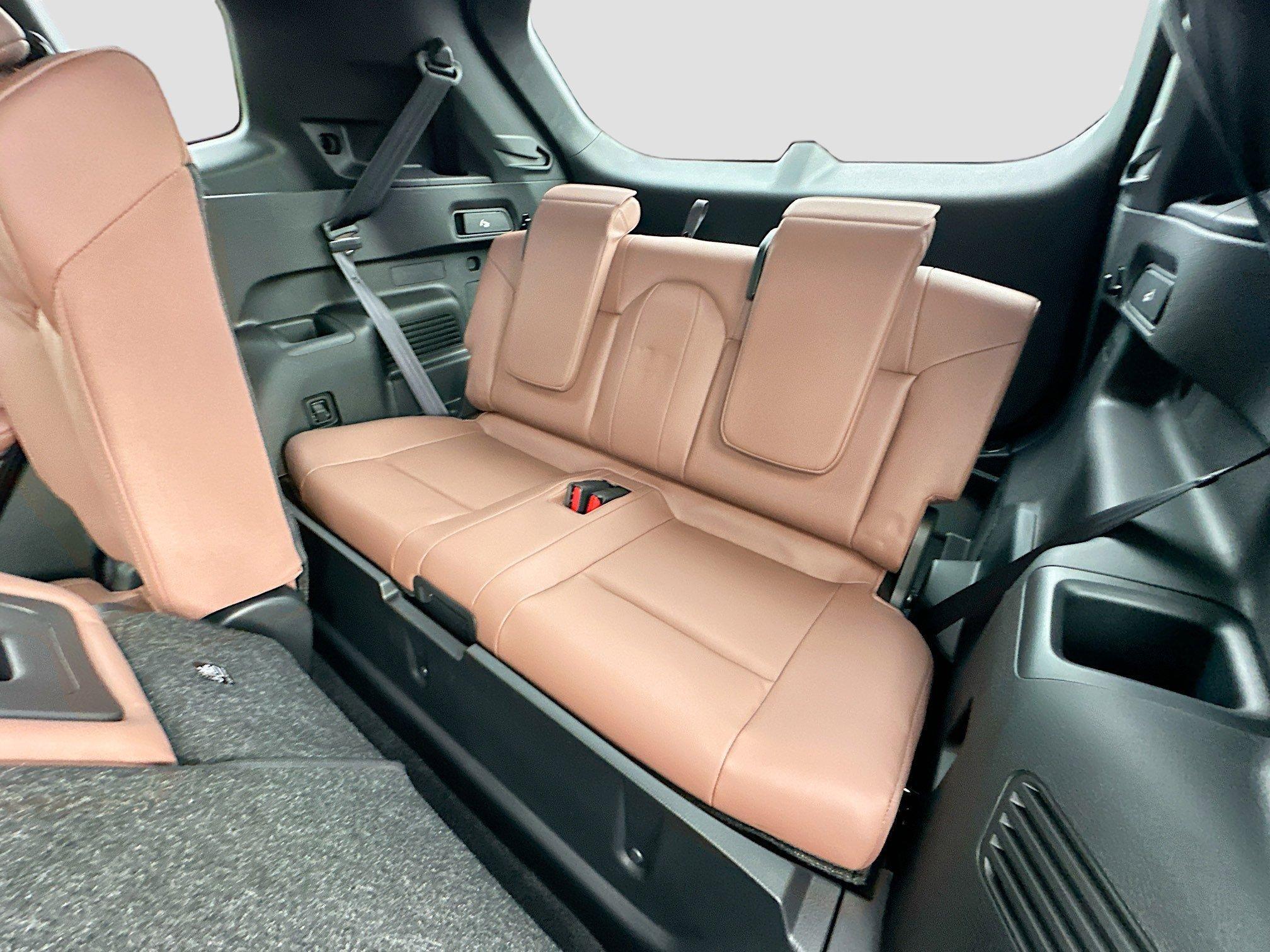 Mitsubishi Outlander Sel With Navigation - Thumbnail 19