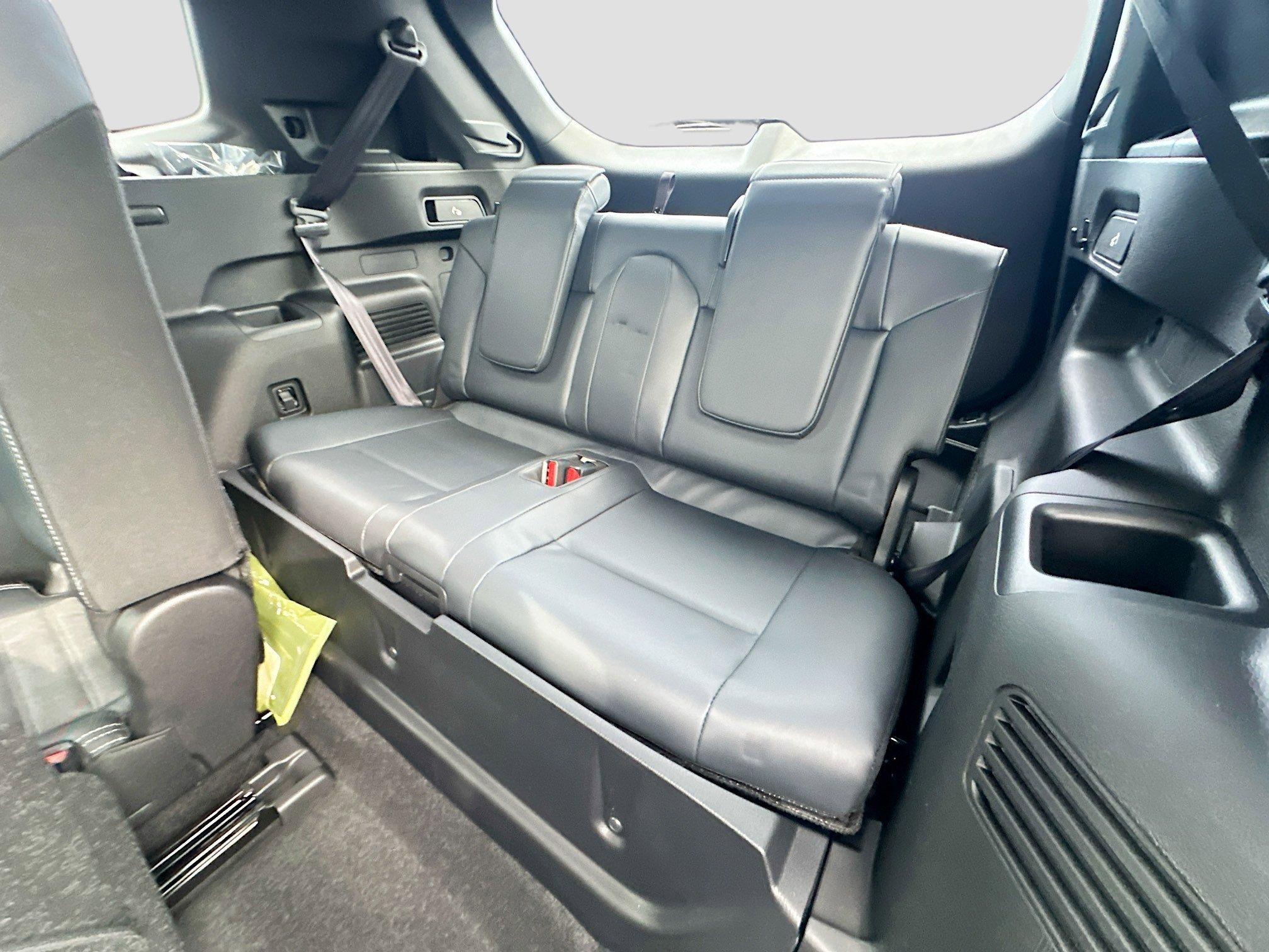 Mitsubishi Outlander Se With Navigation & Awd - Thumbnail 19