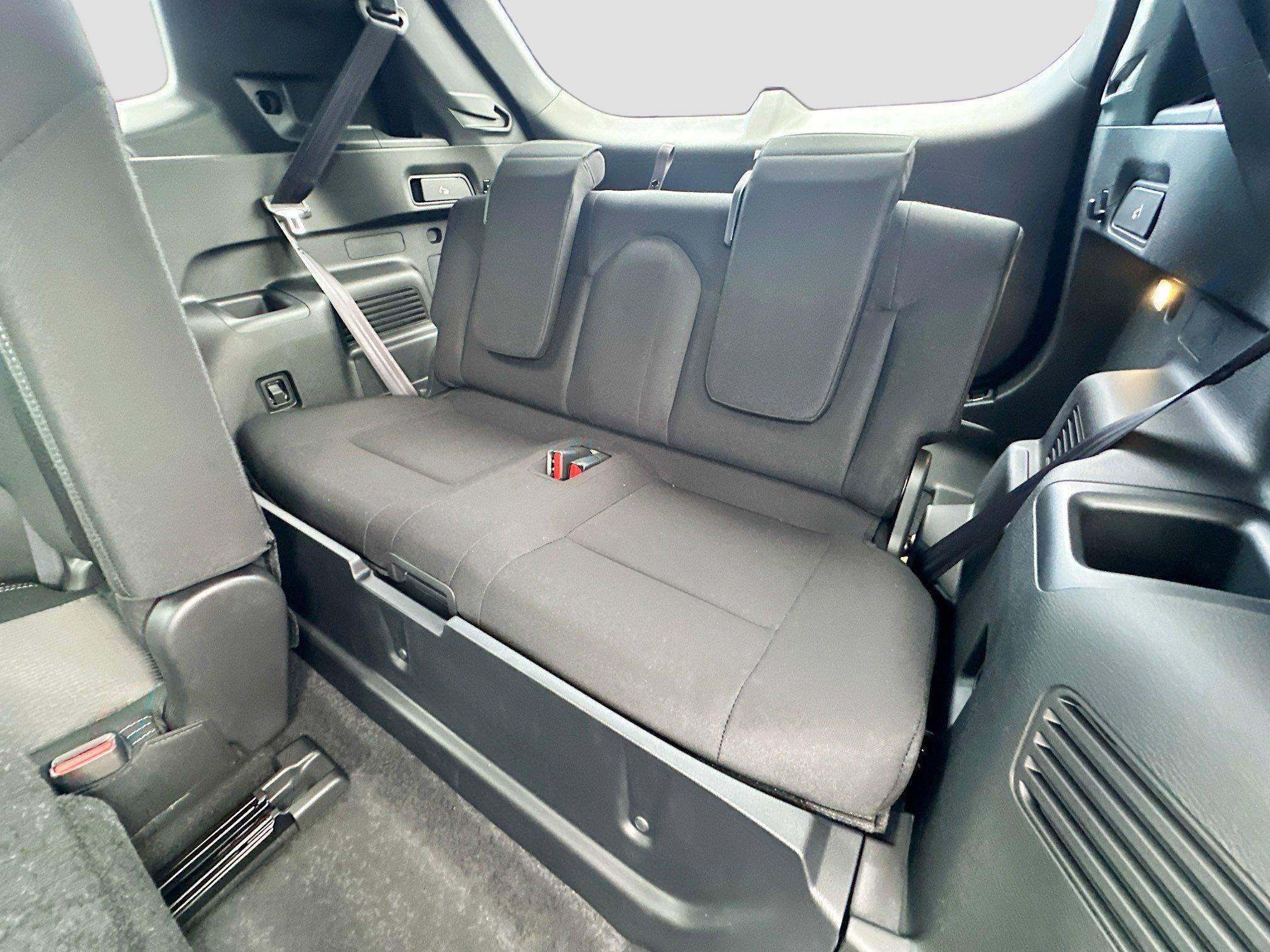 Mitsubishi Outlander Es With Navigation - Thumbnail 19