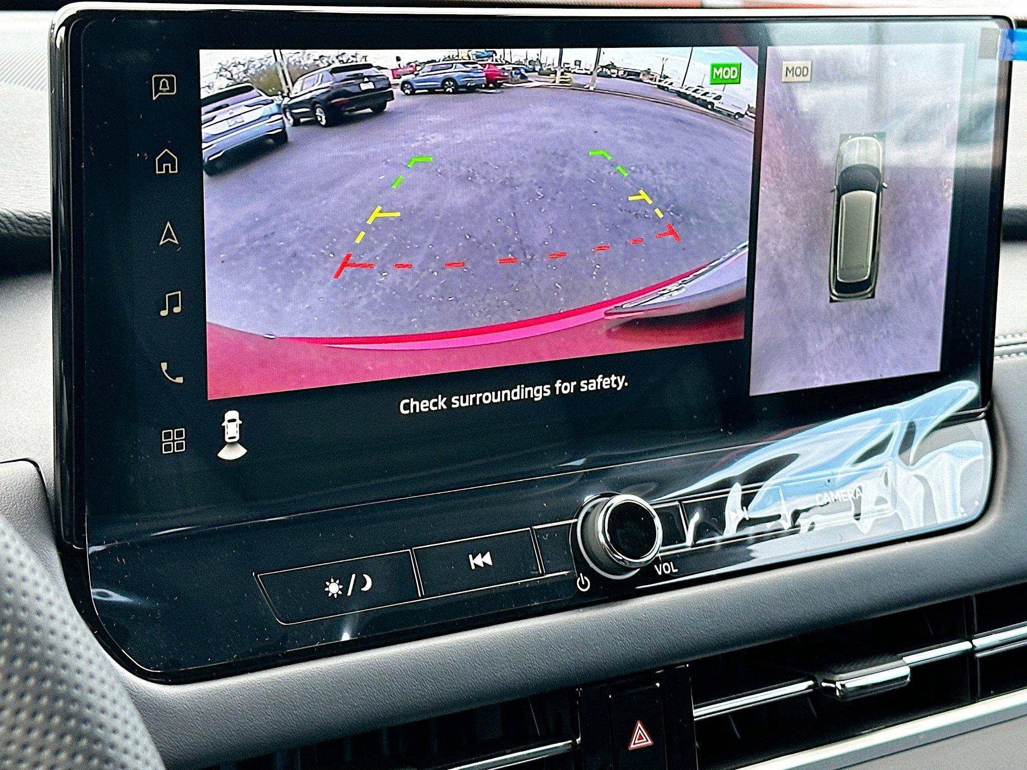 Mitsubishi Outlander Se With Navigation - Thumbnail 10