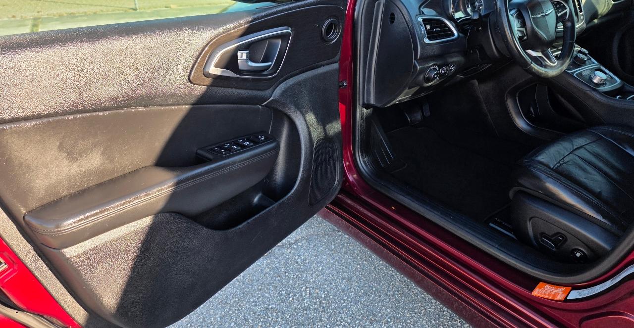 Chrysler 2004Dr Sdn C Fwd - Thumbnail 8