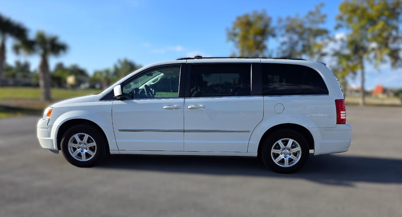 Chrysler Town & Country4Dr Wgn Touring - Thumbnail 9