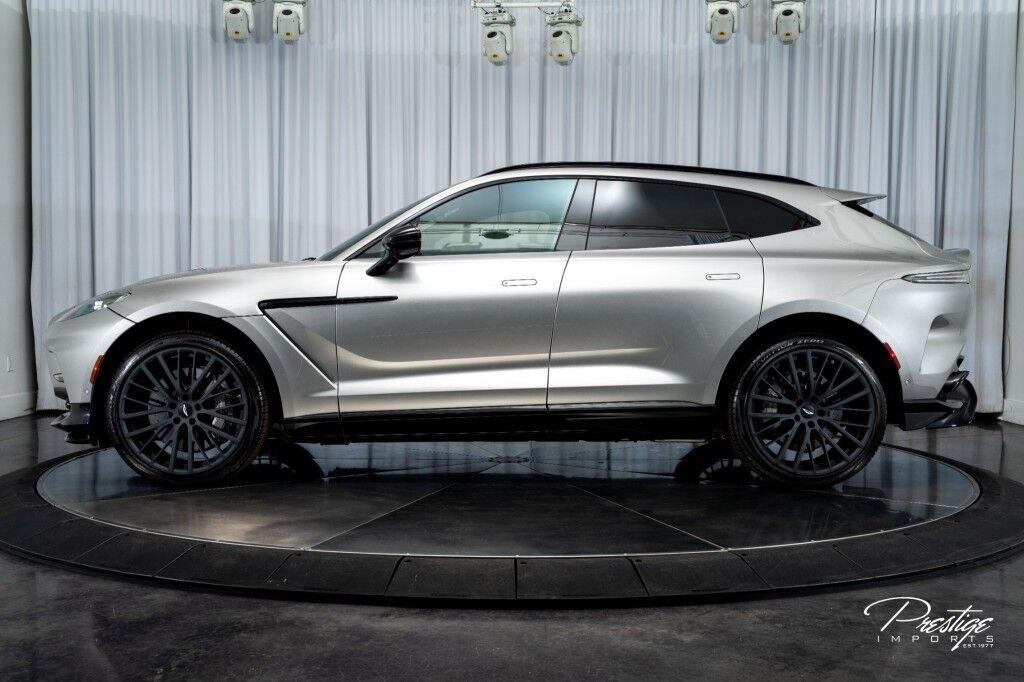 Aston Martin DBX - Thumbnail 10