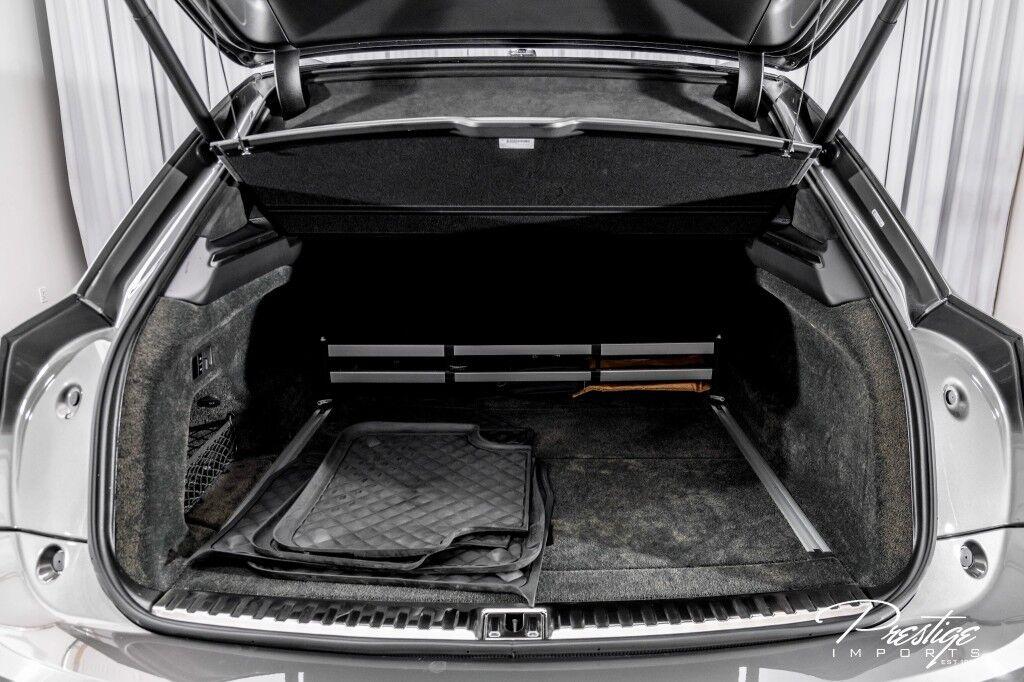 Bentley Bentayga - Thumbnail 18