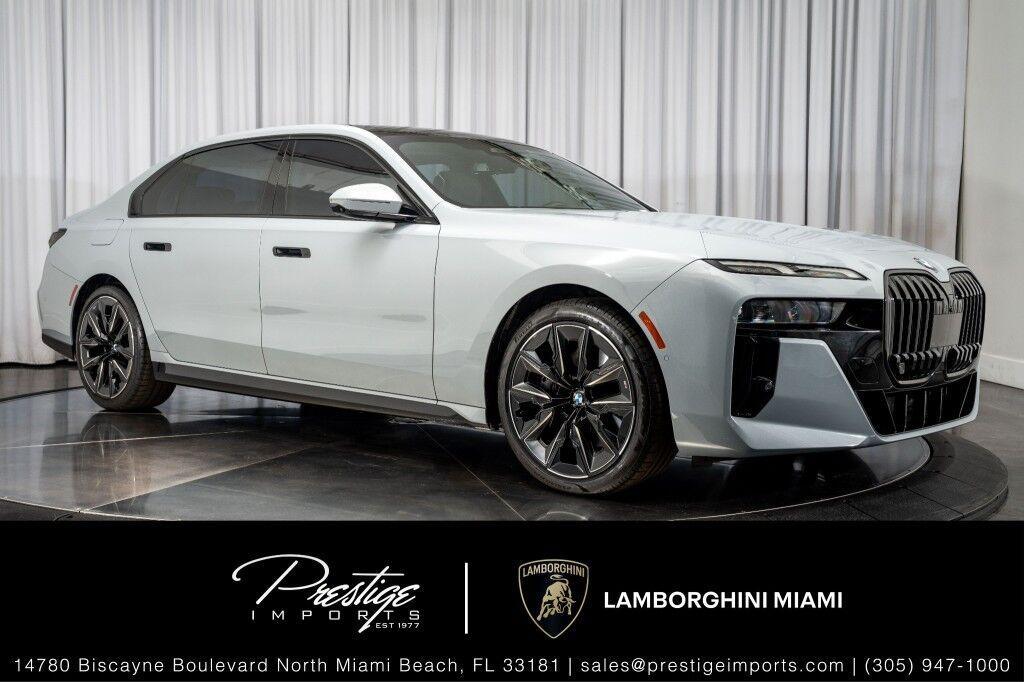 BMW 7 Series - View 1