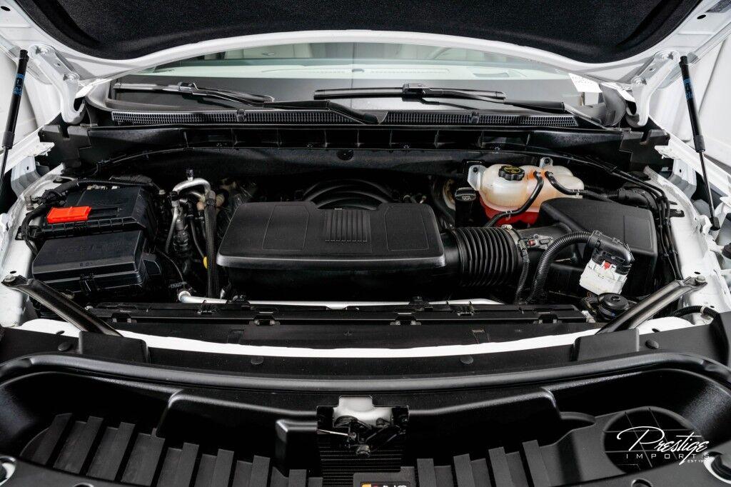 Cadillac Escalade - Thumbnail 4