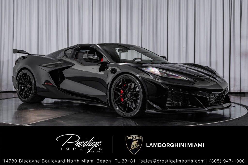 Chevrolet Corvette - View 1