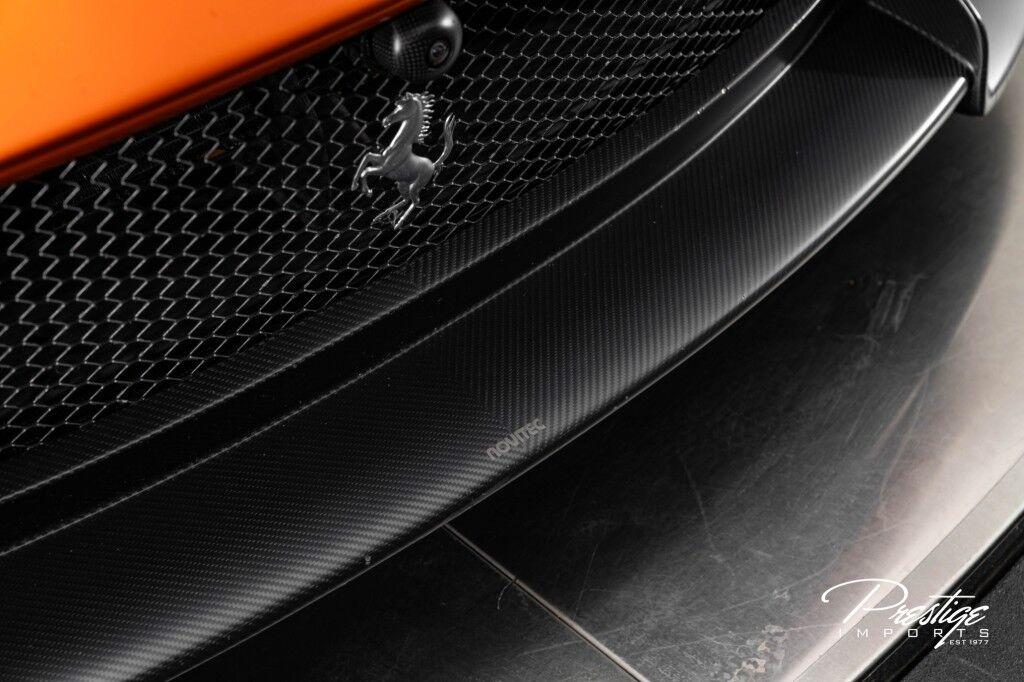 Ferrari 812 Superfast - Thumbnail 4