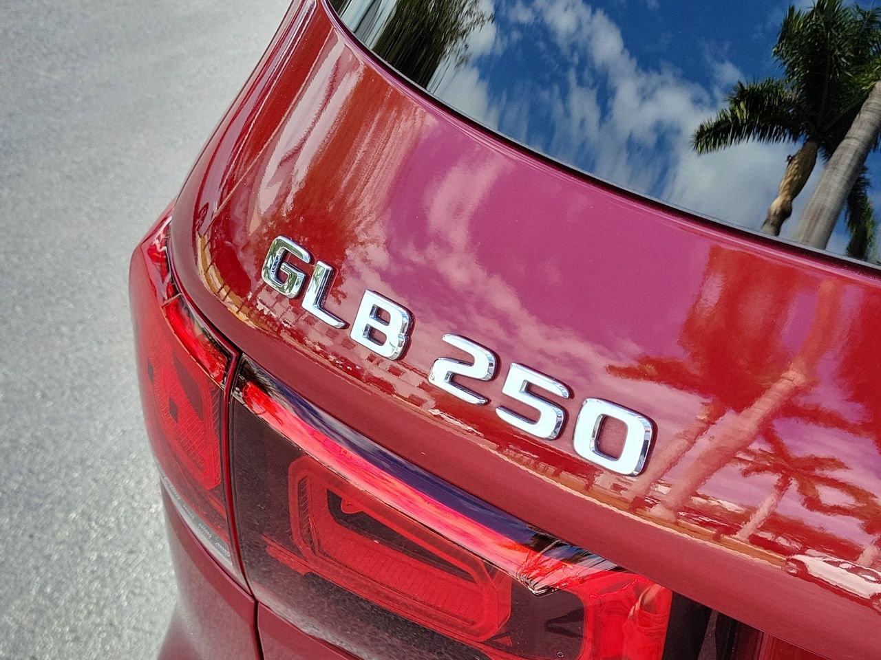 Mercedes-Benz Glb 250 - Thumbnail 8