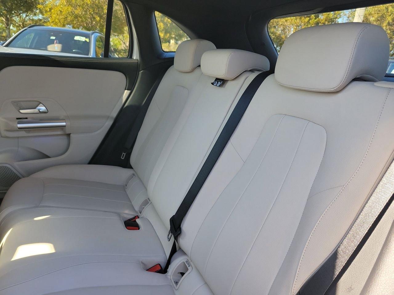 Mercedes-Benz Gla 250 - Thumbnail 14