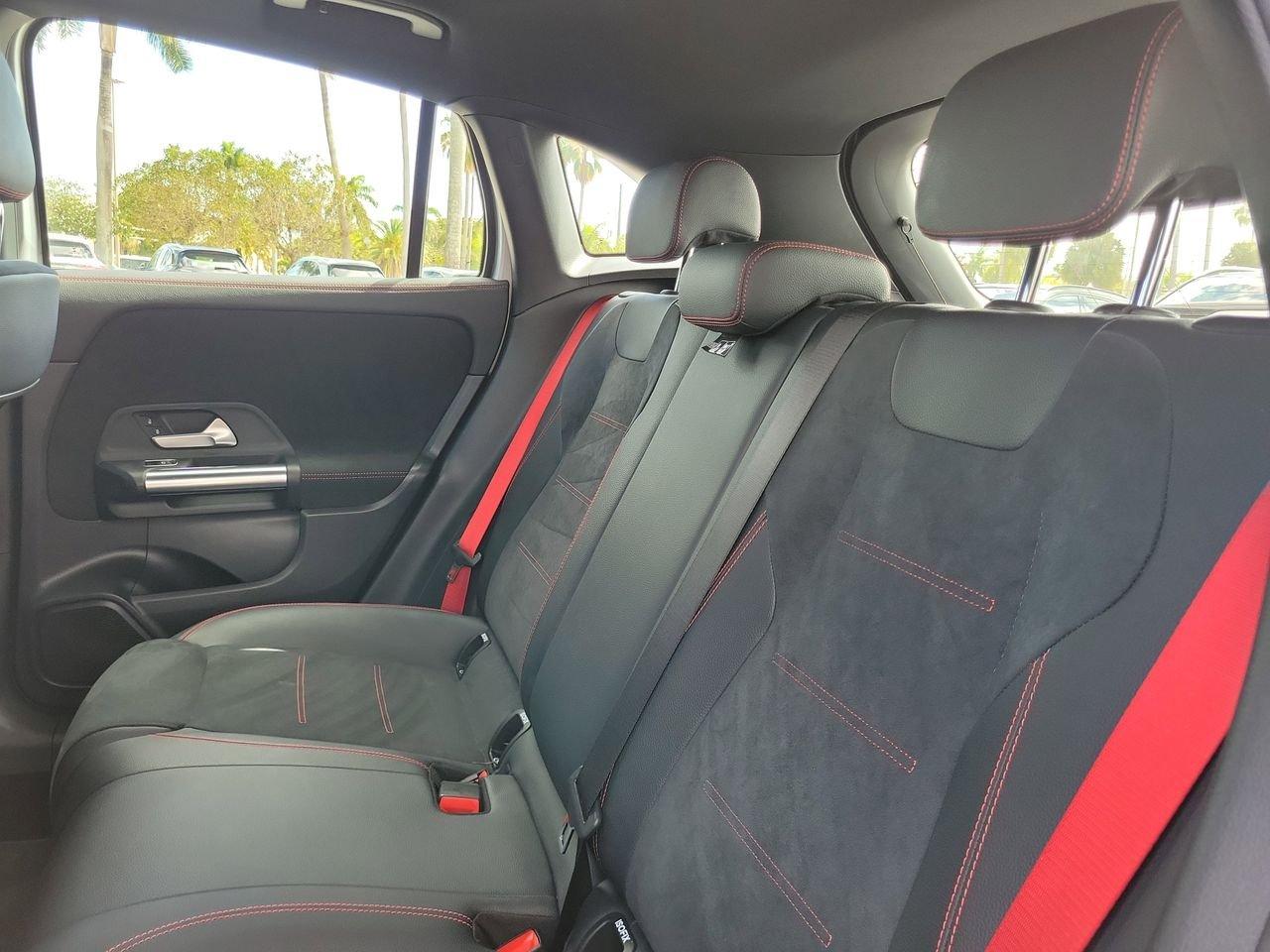 Mercedes-Benz Gla 35 Amg® - Thumbnail 15