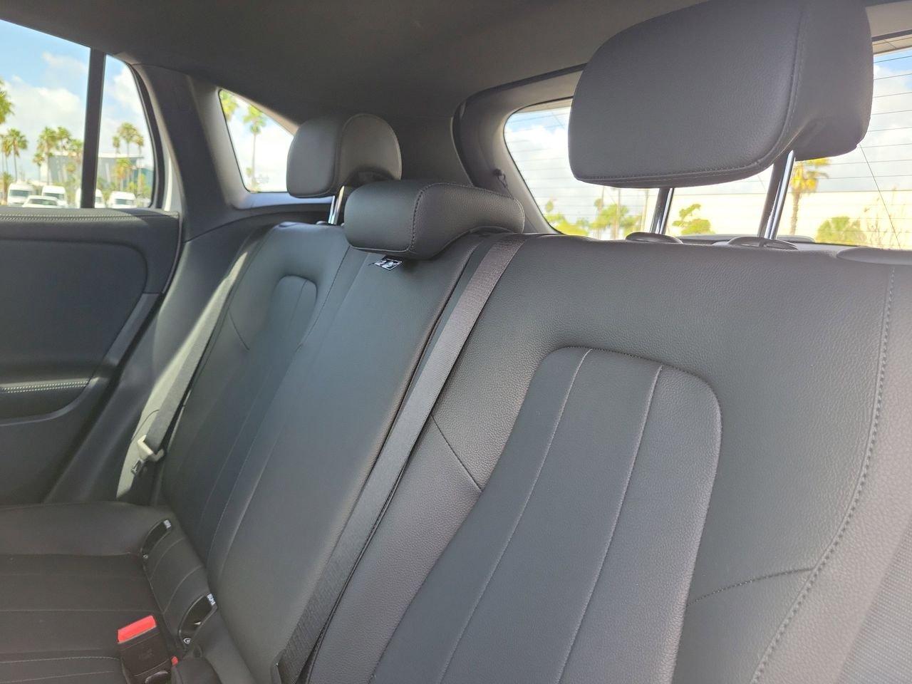 Mercedes-Benz Gla 250 - Thumbnail 13