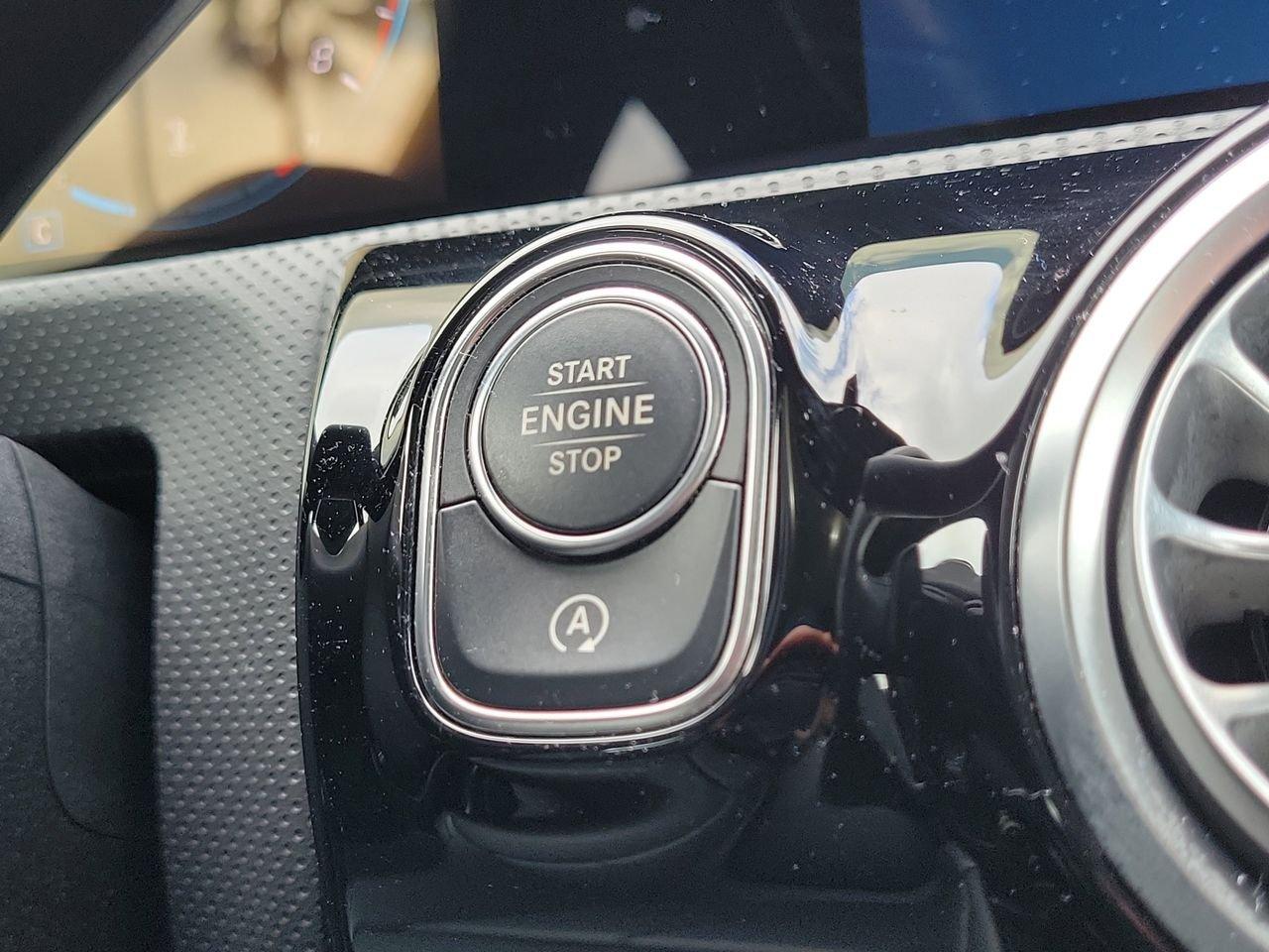 Mercedes-Benz Cla 250 - Thumbnail 18