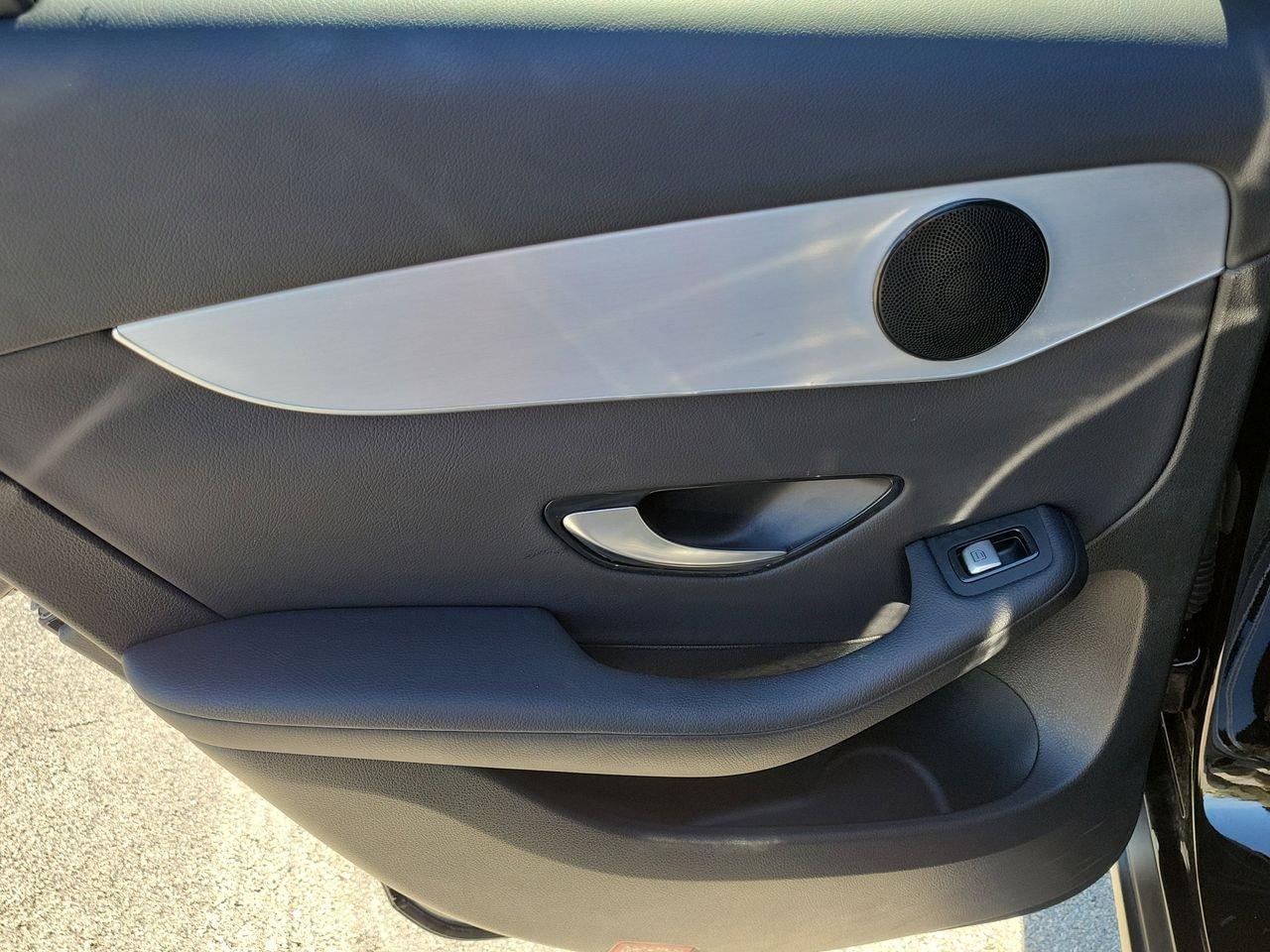 Mercedes-Benz Glc 300 - Thumbnail 12