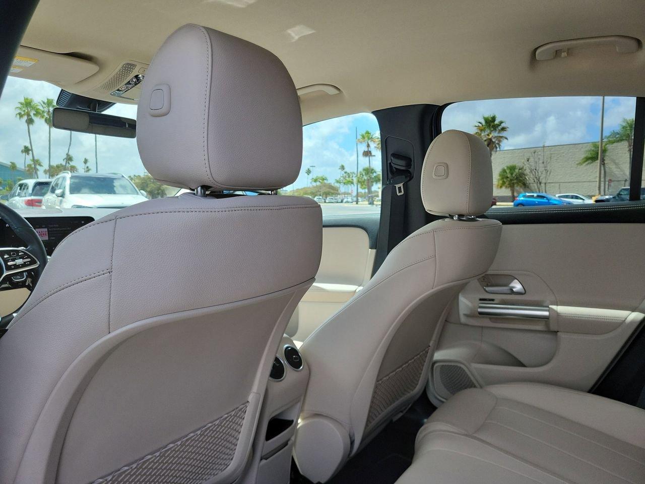 Mercedes-Benz Gla 250 - Thumbnail 13