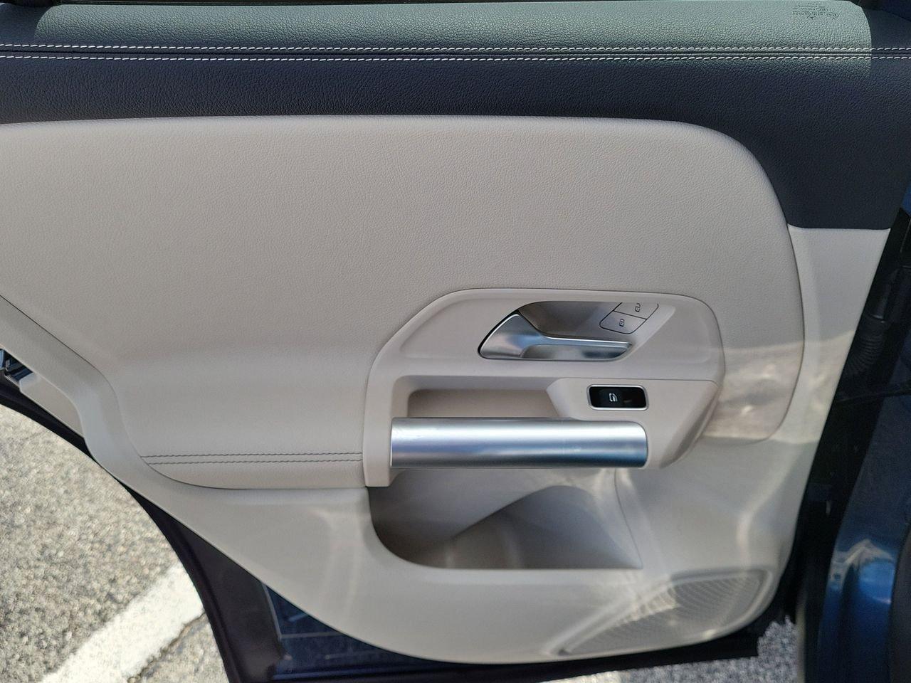 Mercedes-Benz Gla 250 - Thumbnail 12