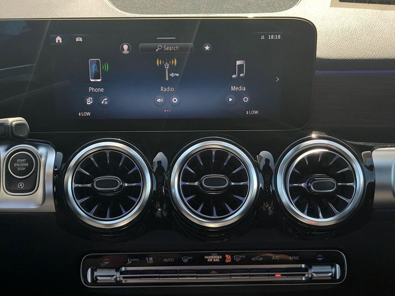 Mercedes-Benz Glb 250 - Thumbnail 16