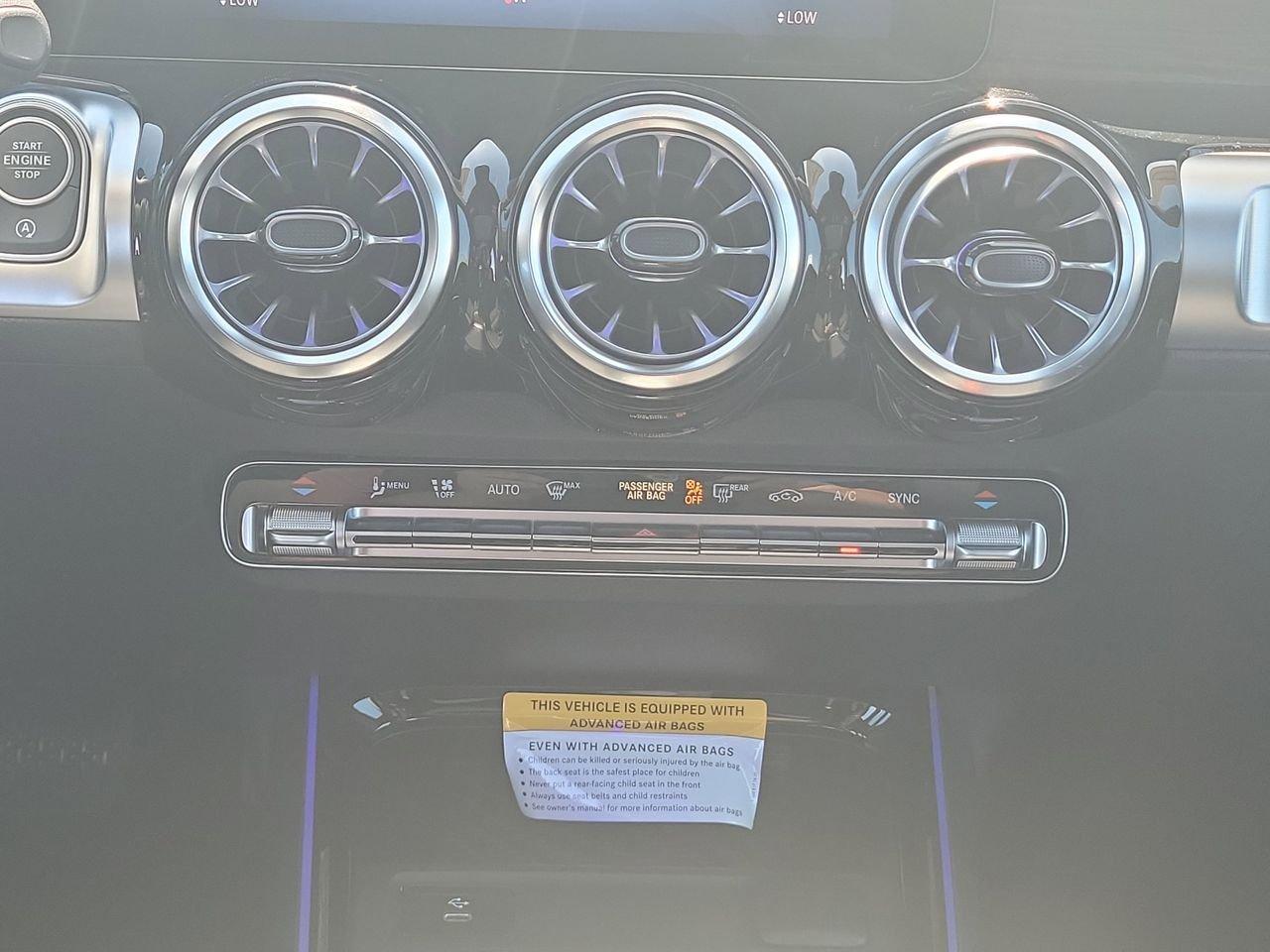 Mercedes-Benz Glb 250 - Thumbnail 17