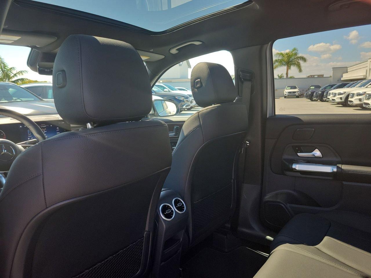 Mercedes-Benz Glb 250 - Thumbnail 13