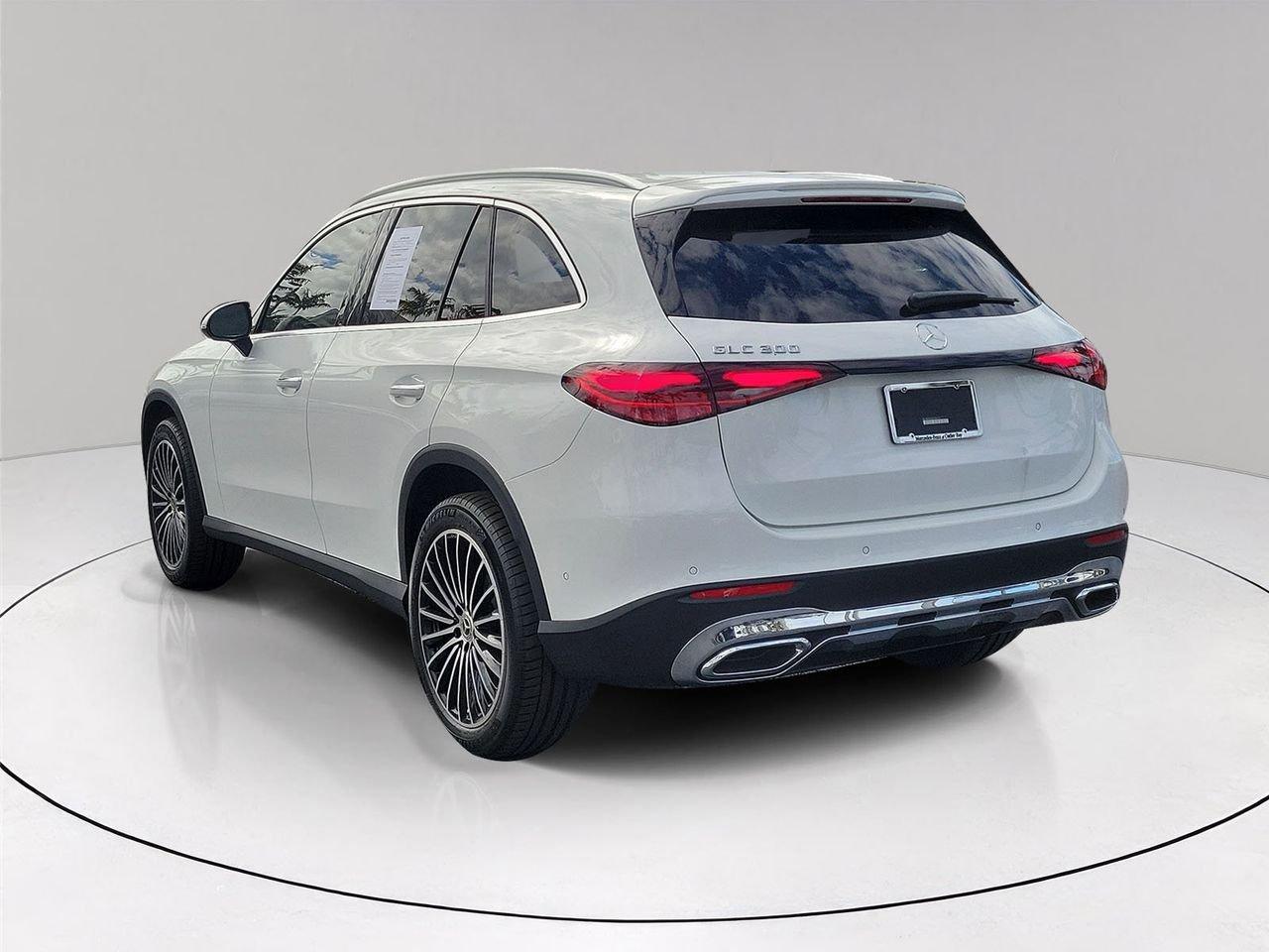 Mercedes-Benz Glc 300 - Thumbnail 5