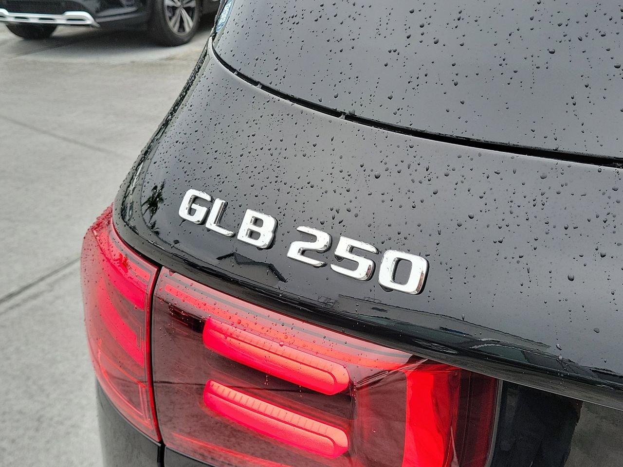 Mercedes-Benz Glb 250 - Thumbnail 8