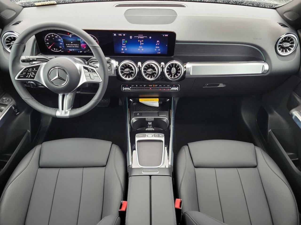 Mercedes-Benz Glb 250 - Thumbnail 15