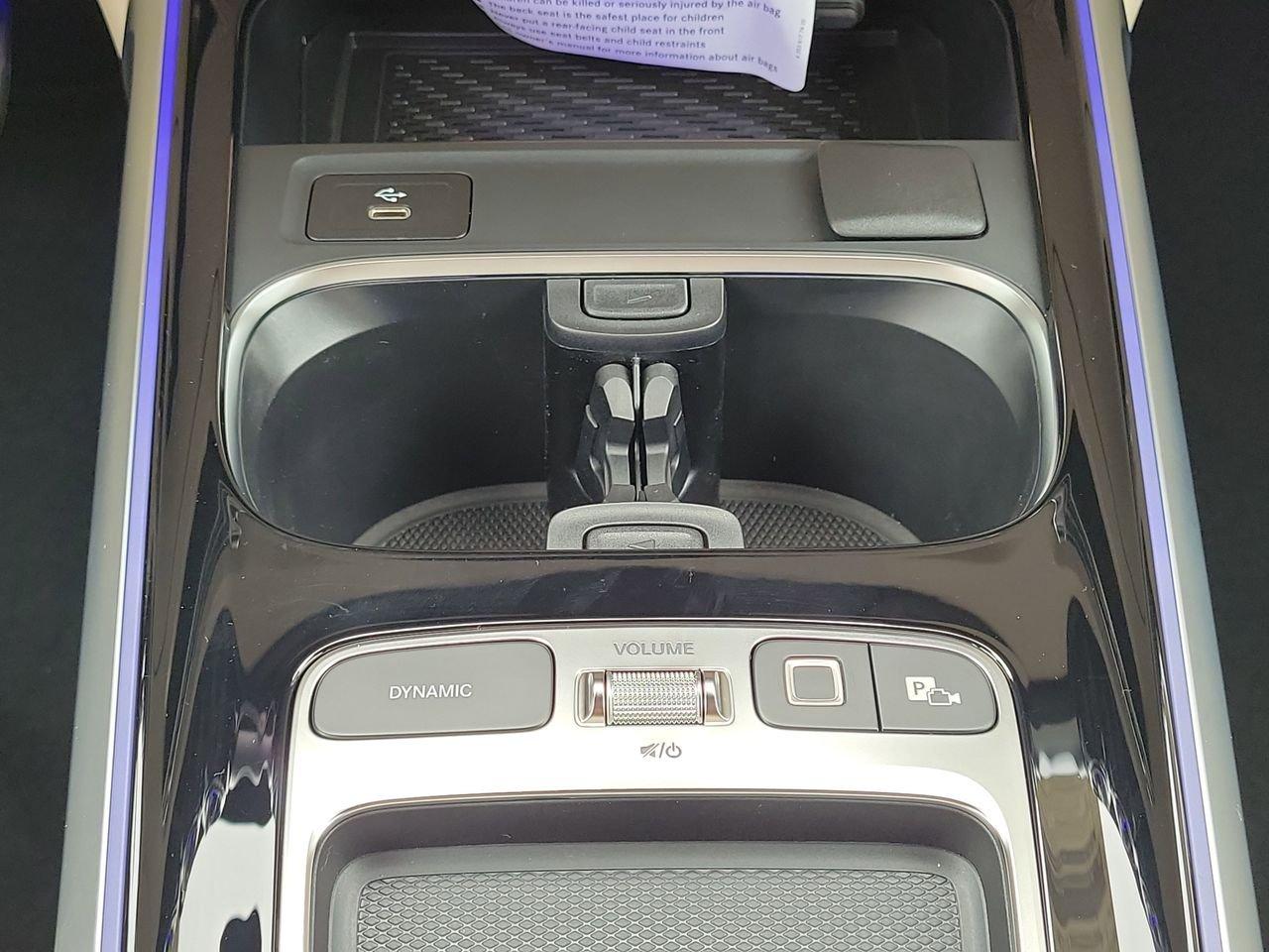 Mercedes-Benz Glb 250 - Thumbnail 20