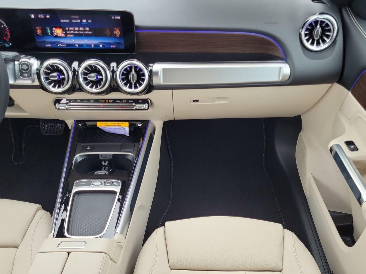 Mercedes-Benz Glb 250 - Thumbnail 17