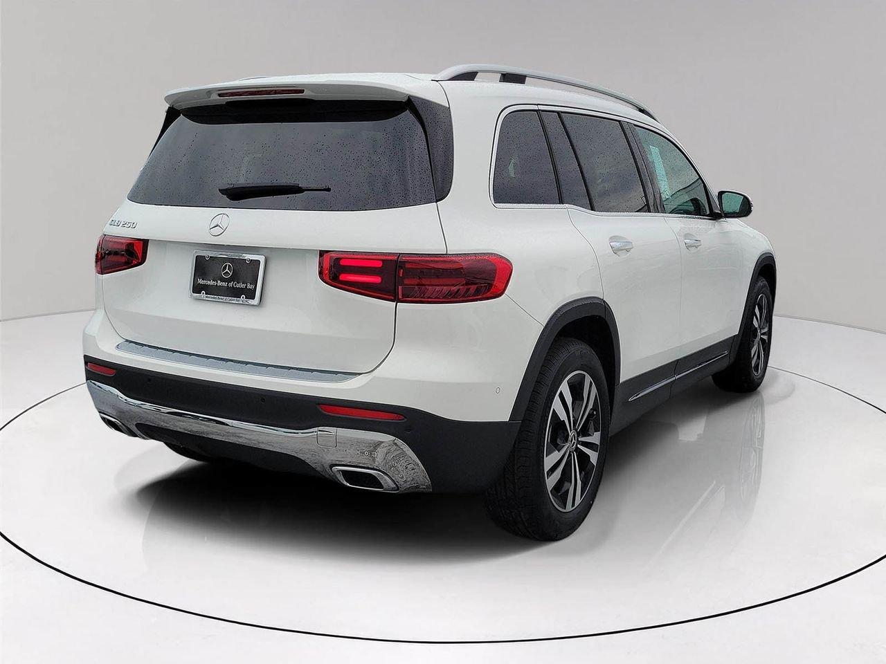 Mercedes-Benz Glb 250 - Thumbnail 7