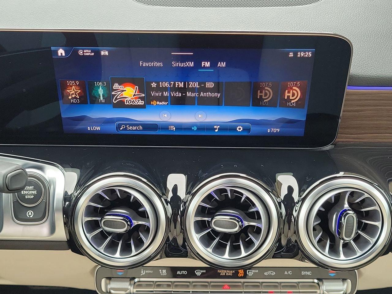 Mercedes-Benz Glb 250 - Thumbnail 18