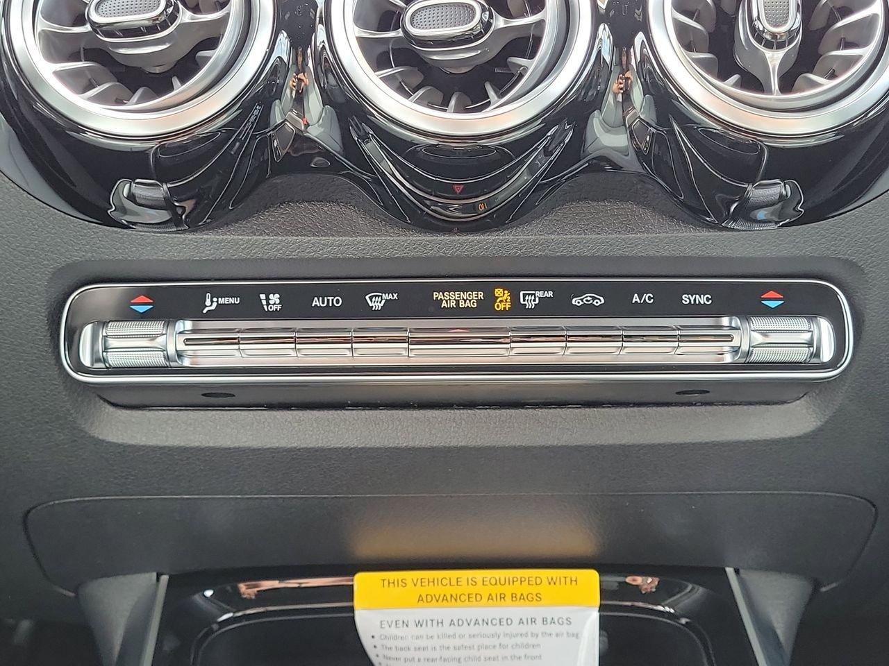 Mercedes-Benz Glb 250 - Thumbnail 20