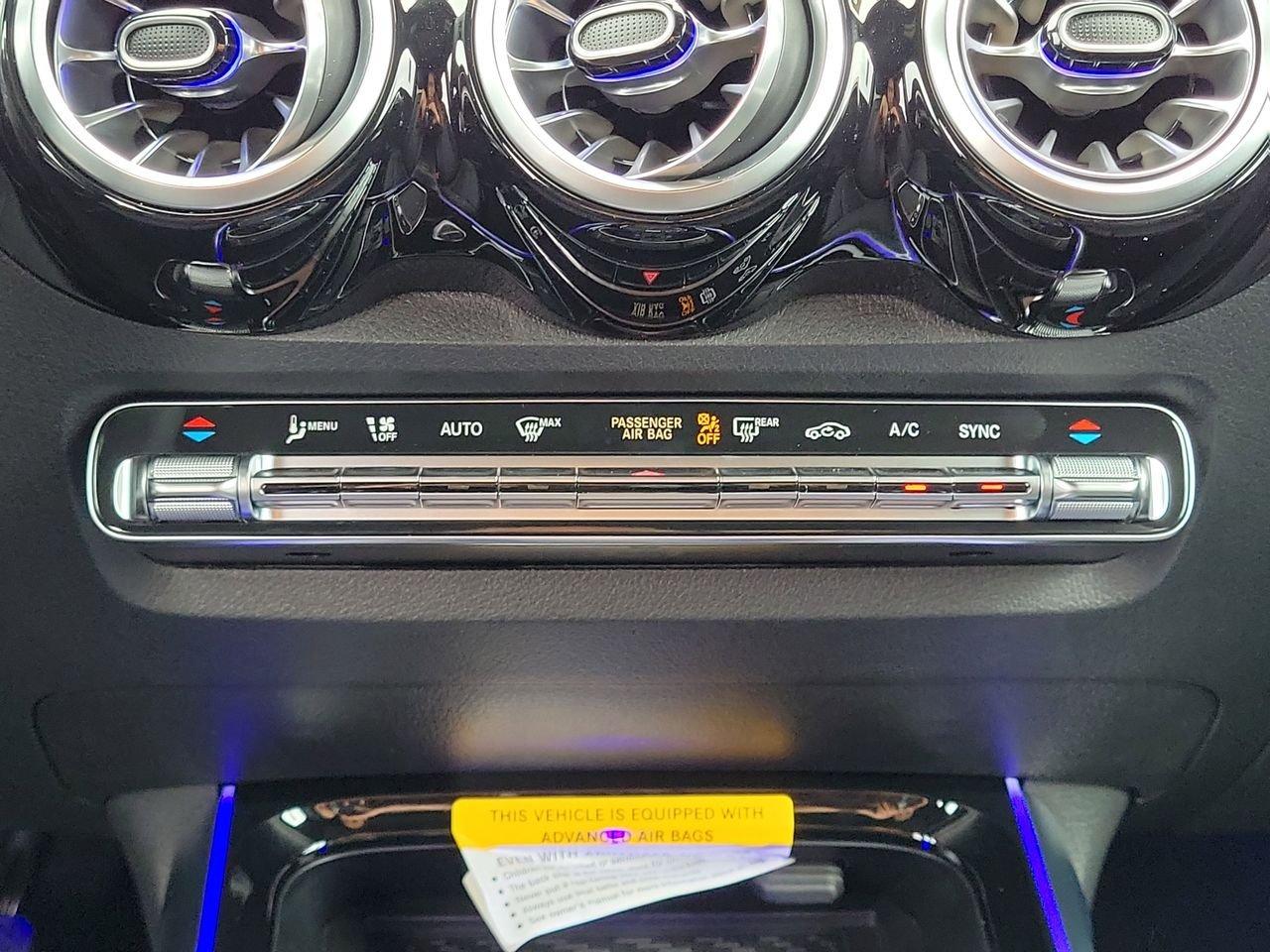 Mercedes-Benz Glb 250 - Thumbnail 20