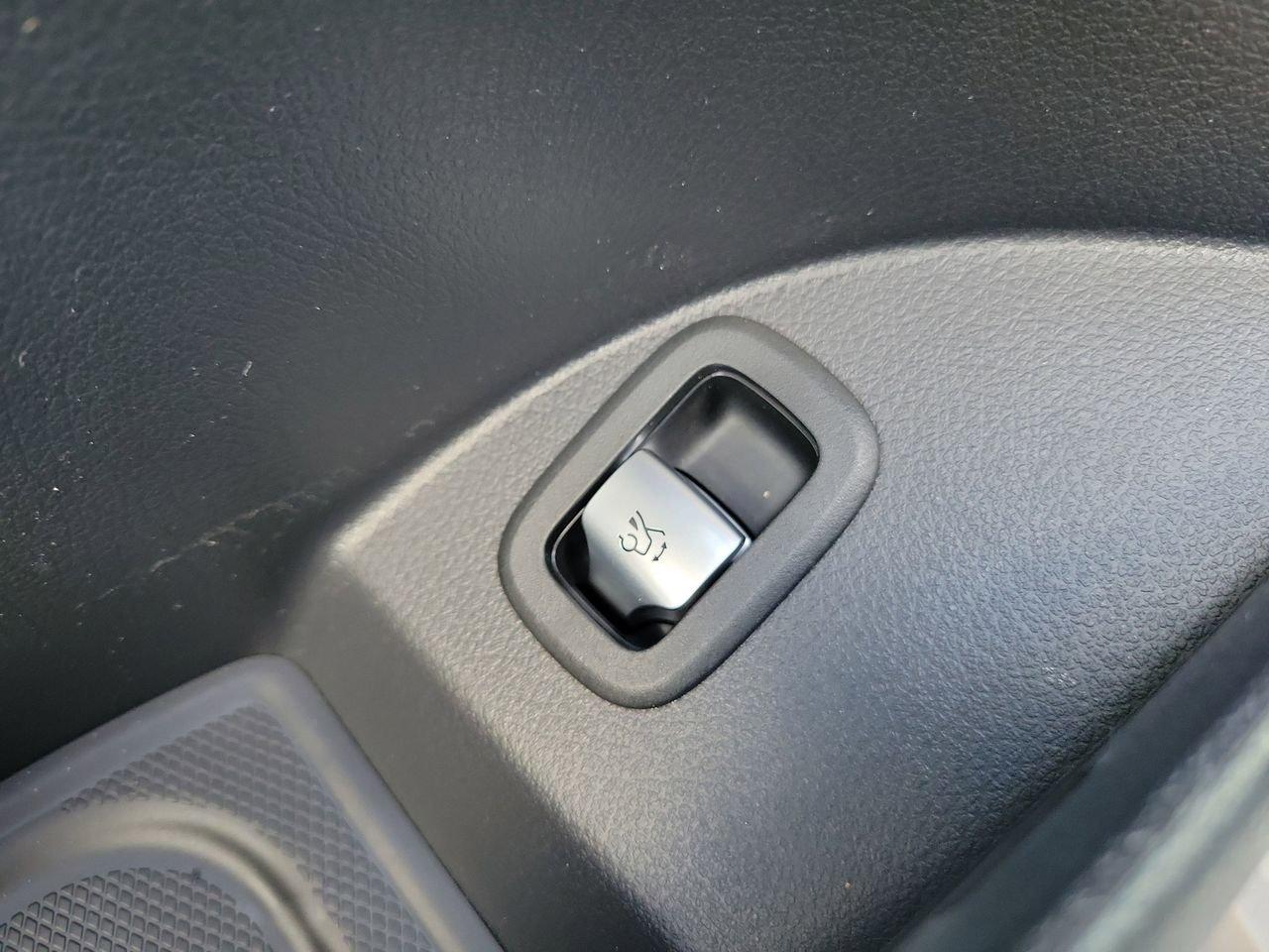 Mercedes-Benz Glc 300 - Thumbnail 19