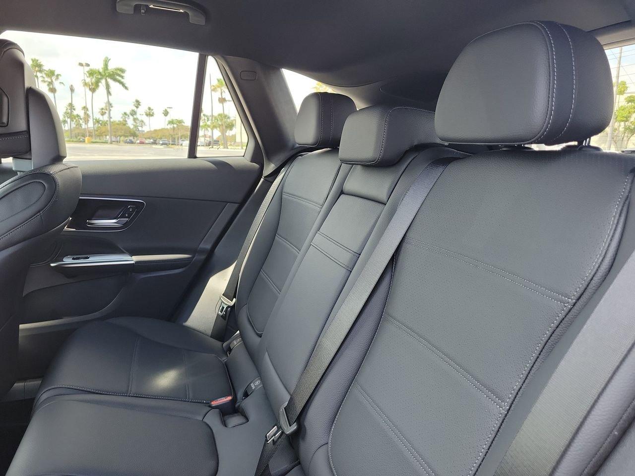 Mercedes-Benz Glc 300 - Thumbnail 10