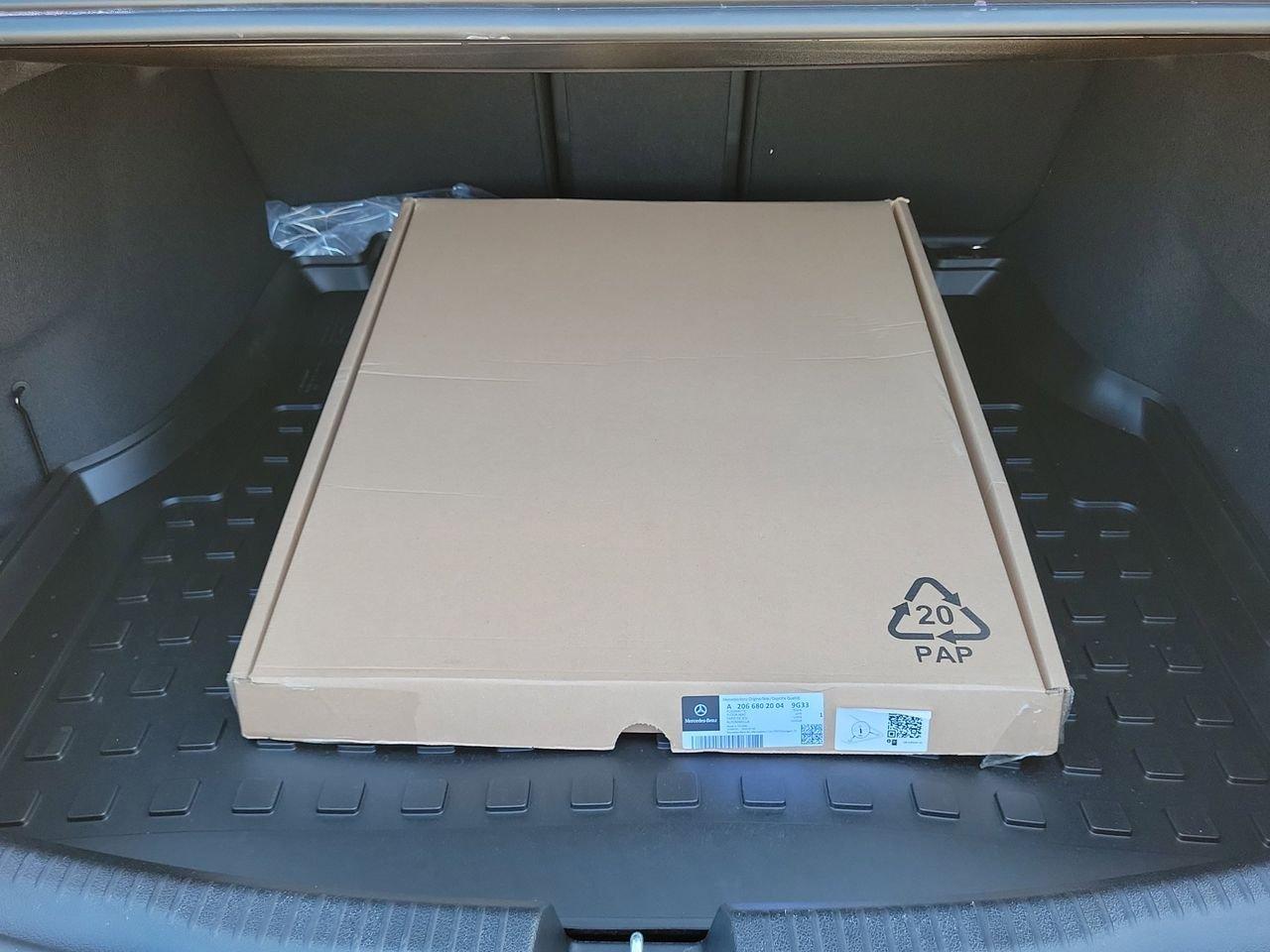 Mercedes-Benz C 300 - Thumbnail 9