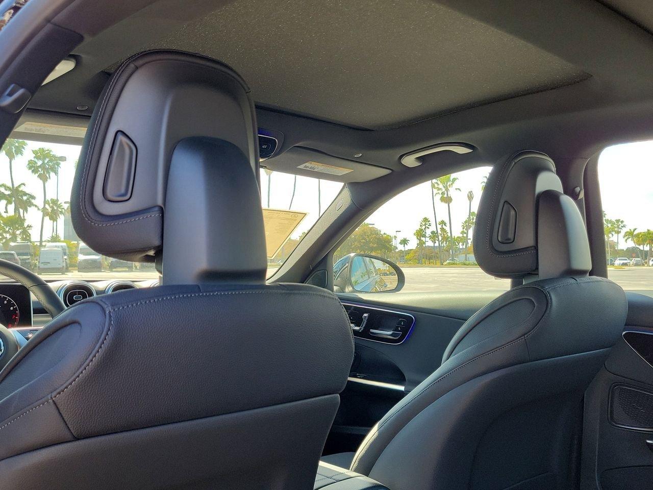 Mercedes-Benz C 300 - Thumbnail 13