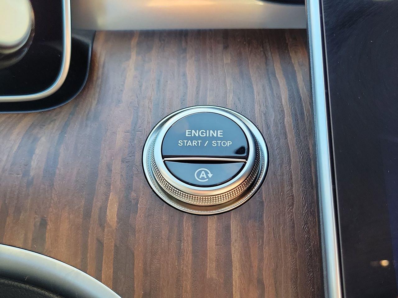 Mercedes-Benz C 300 - Thumbnail 18