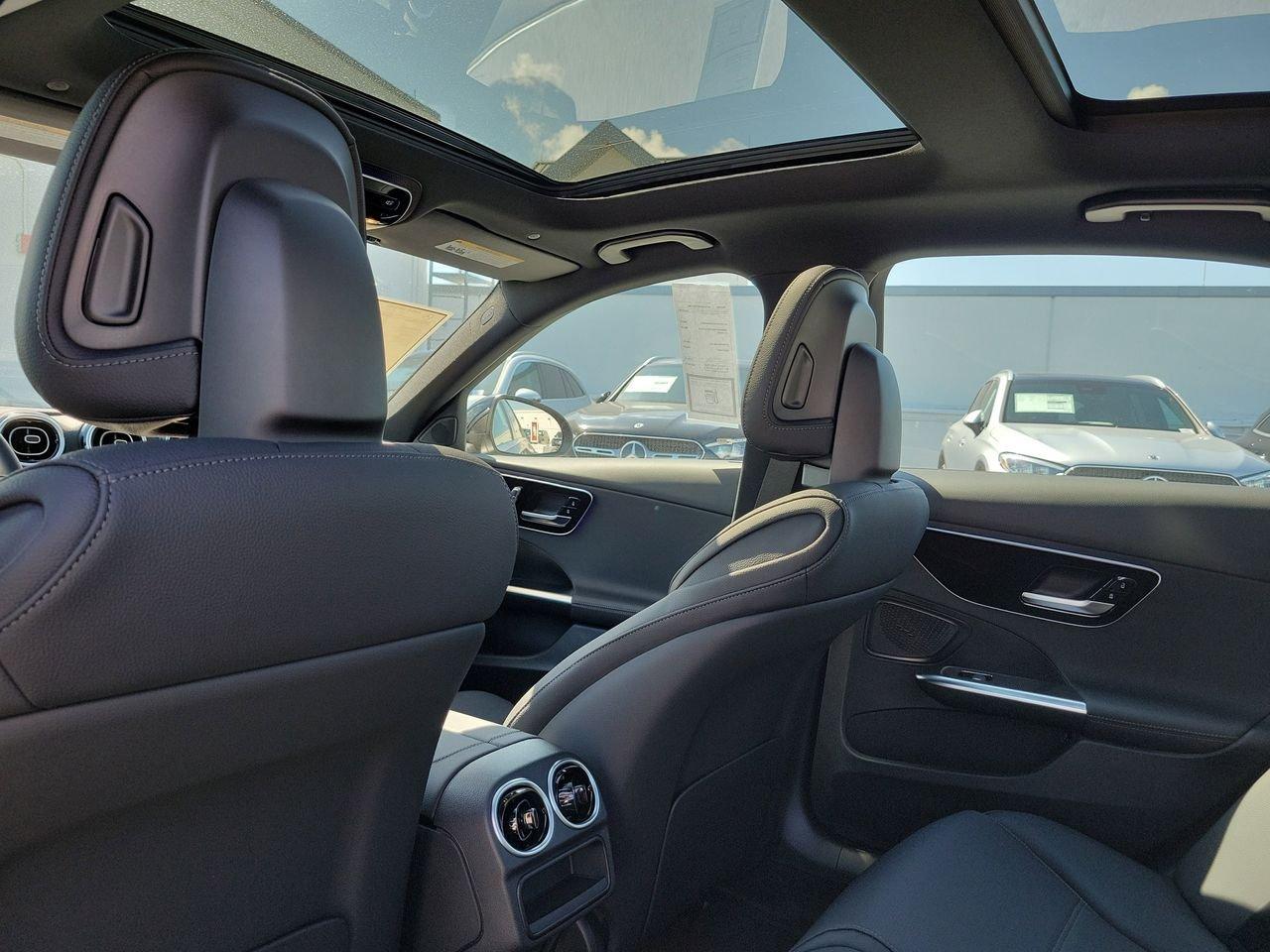 Mercedes-Benz C 300 - Thumbnail 12