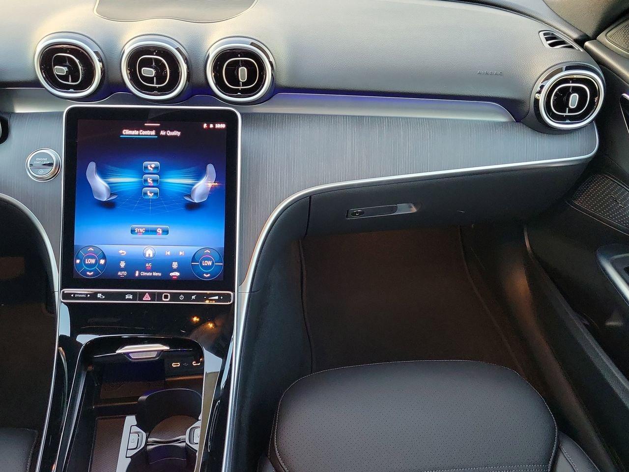 Mercedes-Benz C 300 - Thumbnail 17