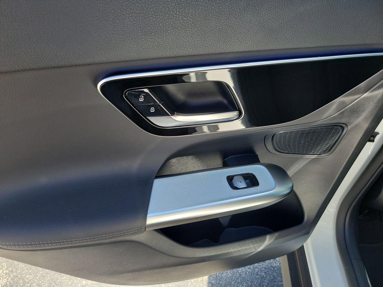 Mercedes-Benz Glc 300 - Thumbnail 10