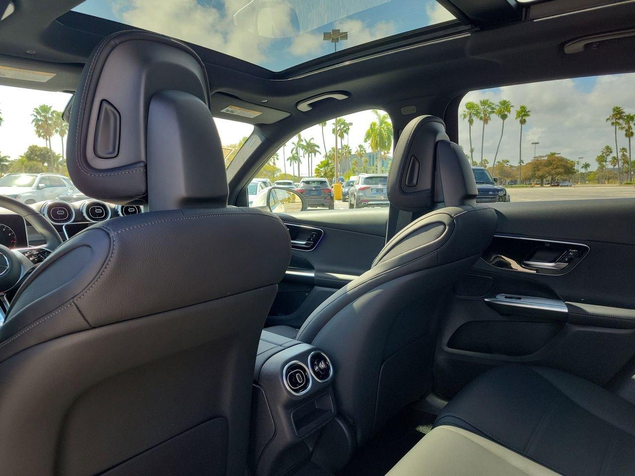 Mercedes-Benz Glc 300 - Thumbnail 13