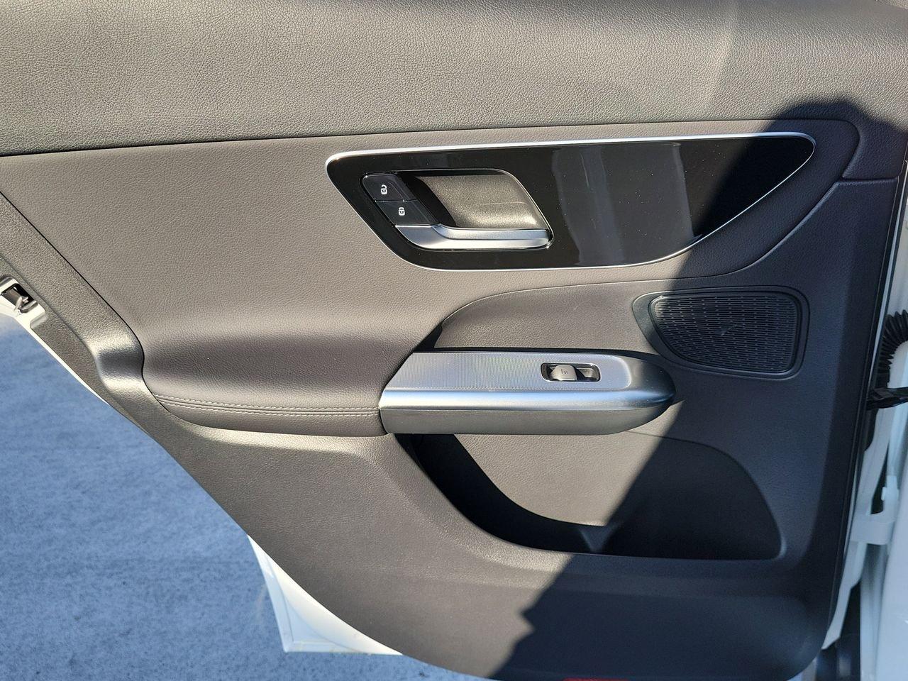 Mercedes-Benz Glc 300 - Thumbnail 12