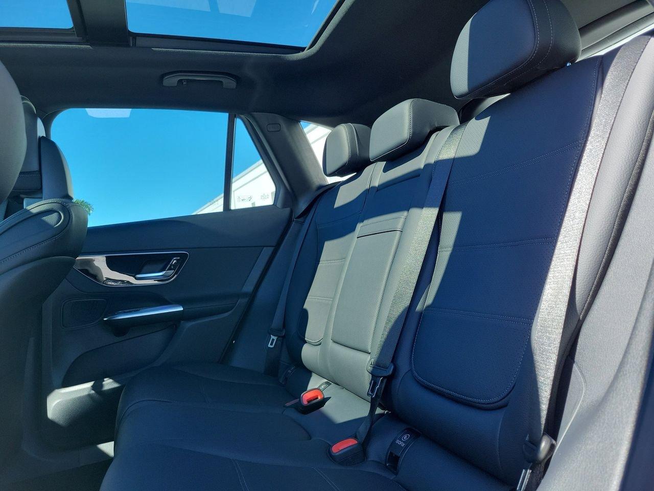 Mercedes-Benz Glc 300 - Thumbnail 11