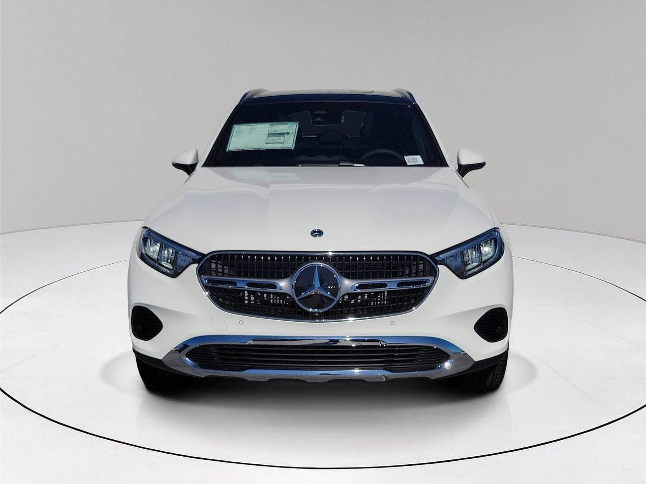 Mercedes-Benz Glc 300 - Thumbnail 3