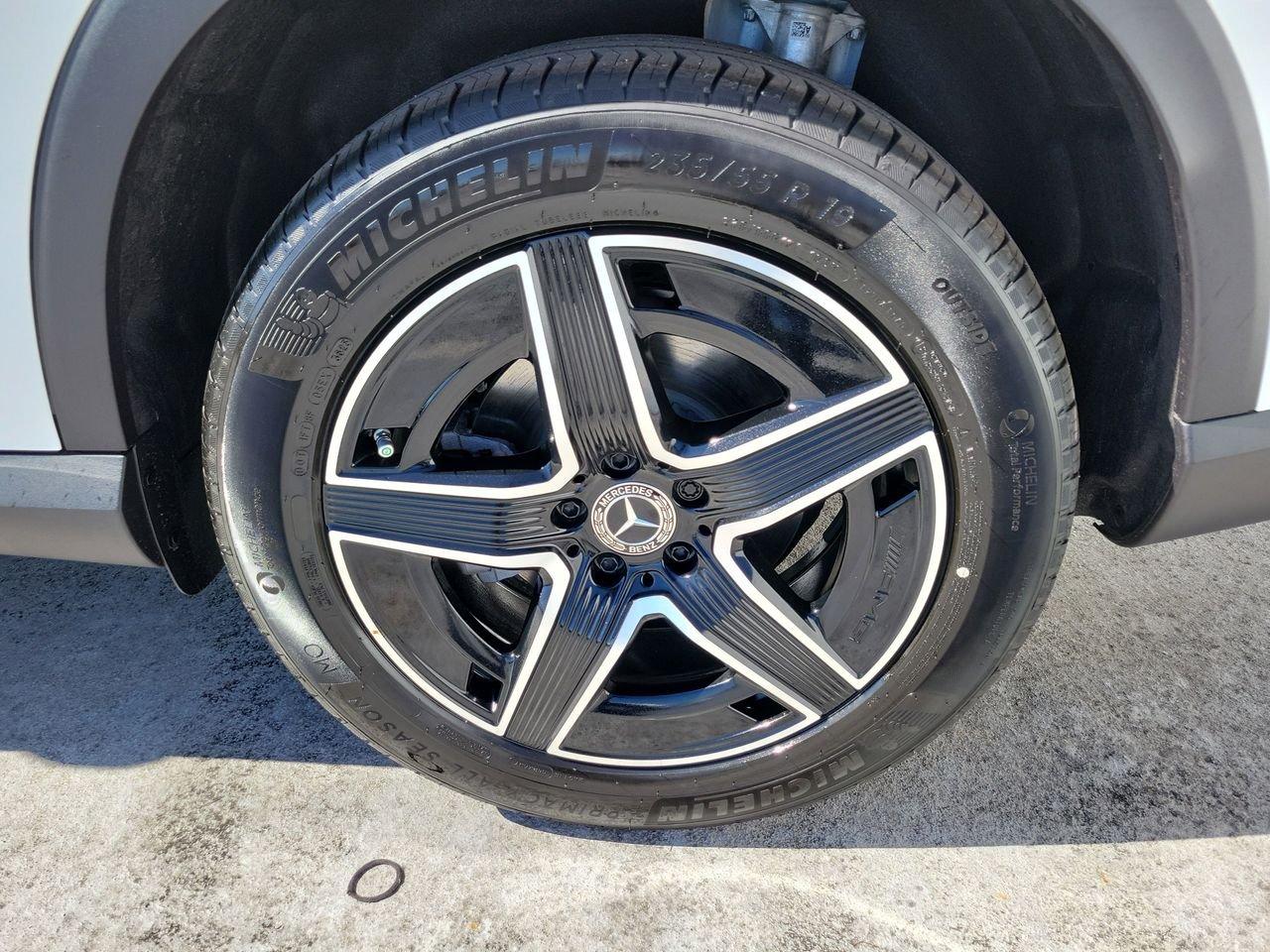 Mercedes-Benz Glc 300 - Thumbnail 9