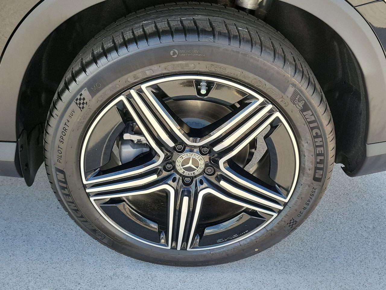 Mercedes-Benz Glc 300 - Thumbnail 9